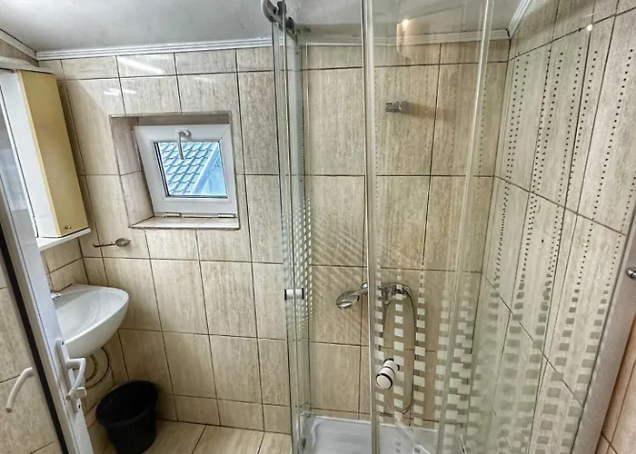 Guest house Crinis 3*